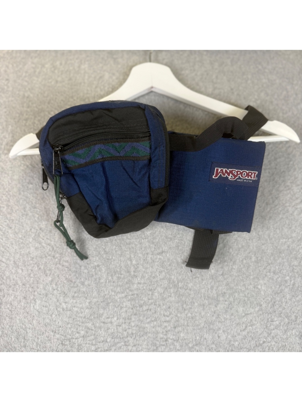 JanSport Navy Blue Fifth Avenue Waist Pack Fanny Pack Belt Bag Unisex Adventure